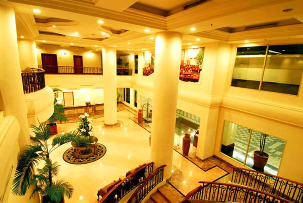 Hotel Gran Puri Manado Exteriér fotografie